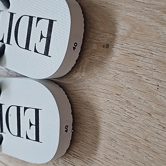 NWOT Edition Hotels Flip Flops - Picture 6 of 8